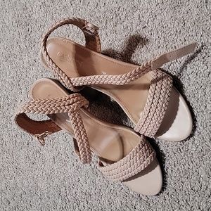 CATHERINE MALANDRINO, block heel sandle size 9, pale pink cream colour